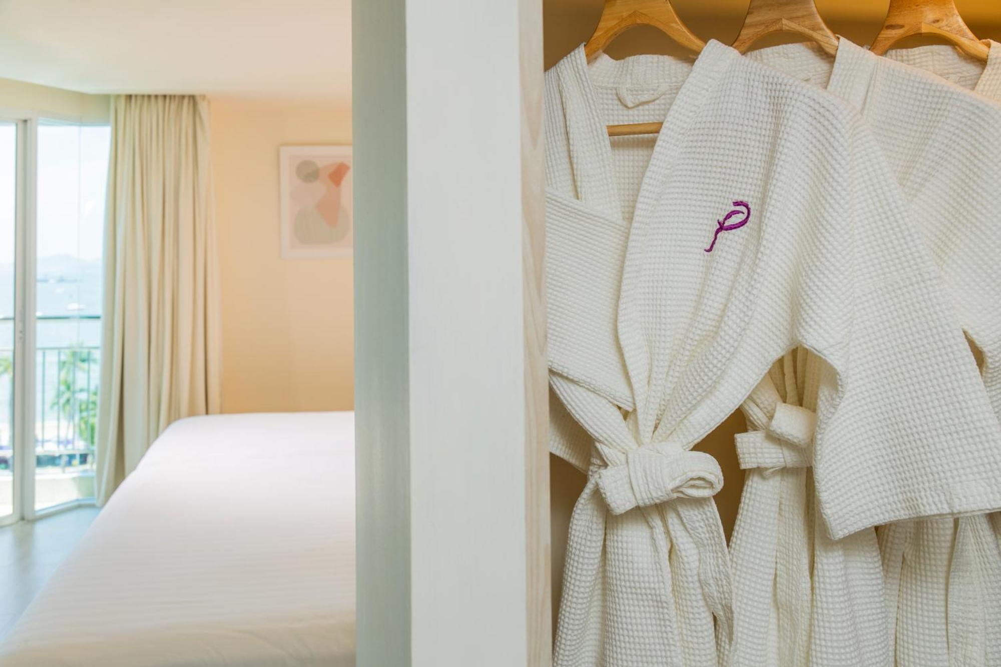 Pattaya Sea View Hotel - Sha Extra Plus Zimmer foto